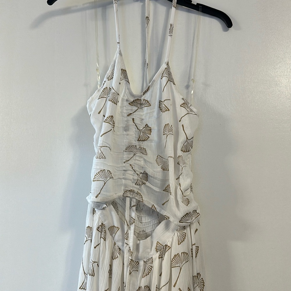 (SOLD ON ANOTHER PLATFORM) NWOT Women’s Earthbound Halter Jumpsuit